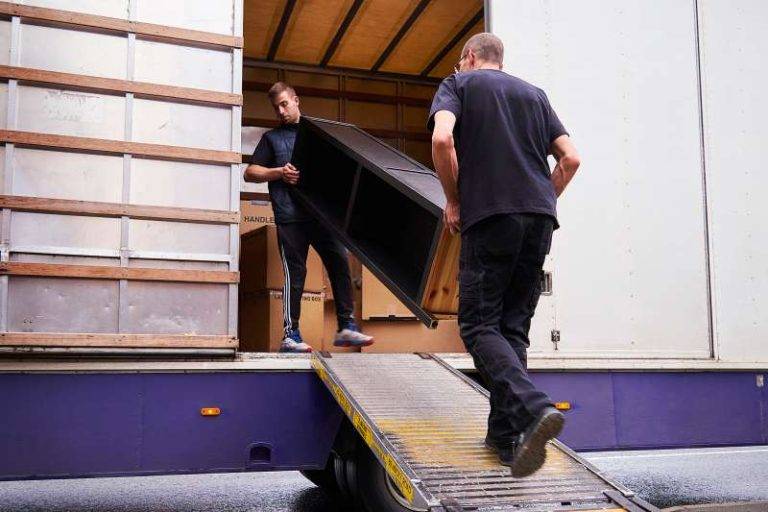 Best Commercial Movers in Dubai - VVIP Movers